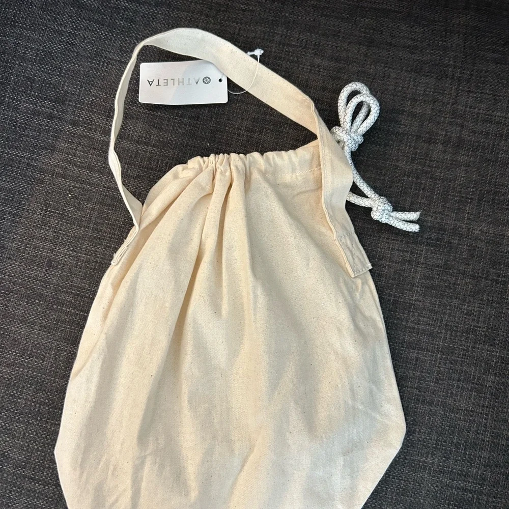 Athleta‎ cloth pouch NWT
